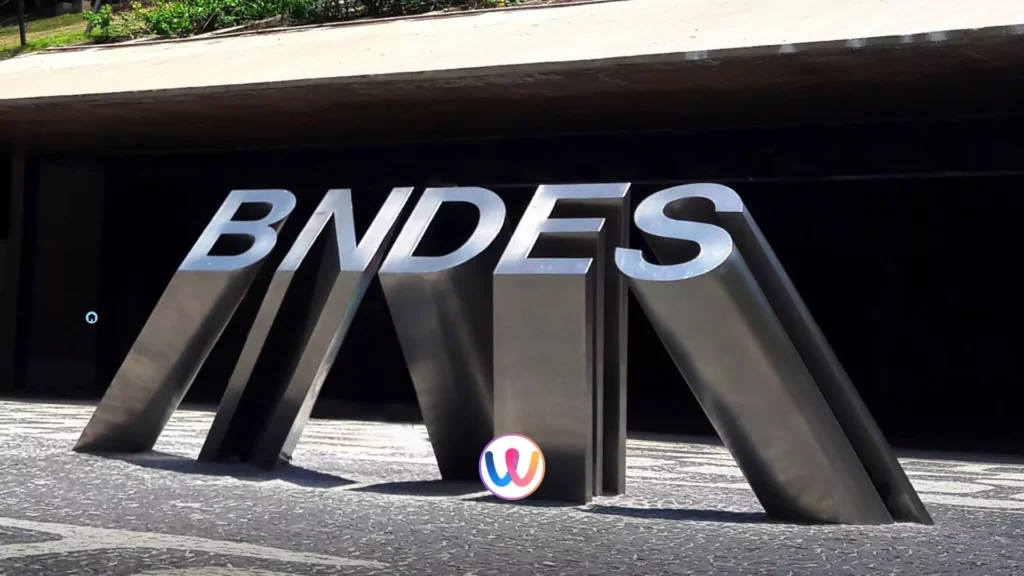 Concurso BNDES 2024: Edital retificado com 900 vagas e salário inicial de R$ 20.900,00